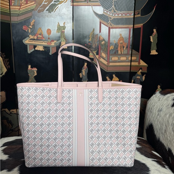 Tory Burch Pink Tote Bag Chic and Spacious - Picture 4 of 7